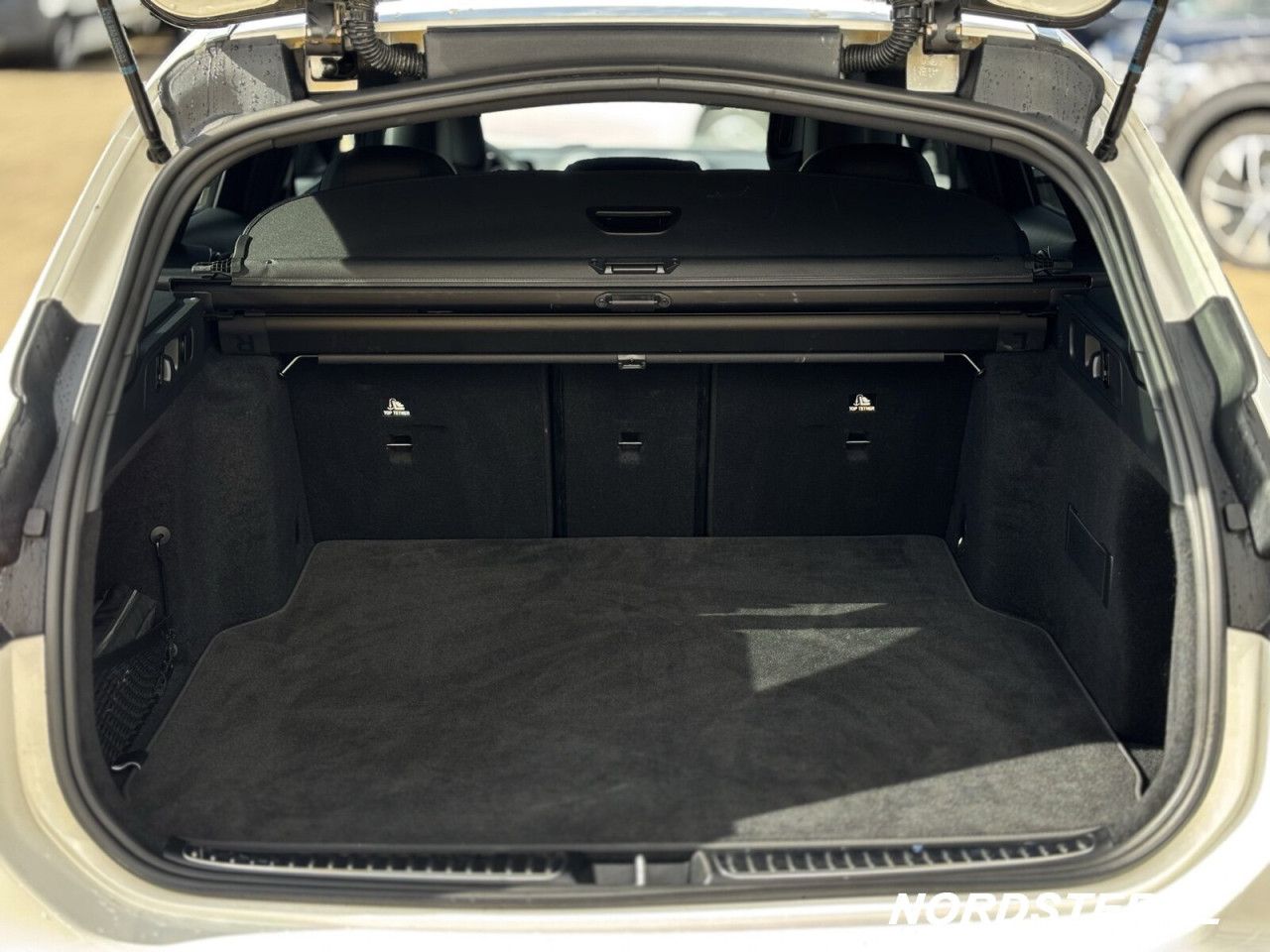 Mercedes-Benz C-Klasse – Bild 8