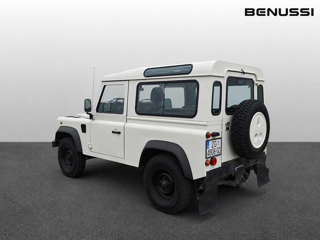 Land Rover | Defender