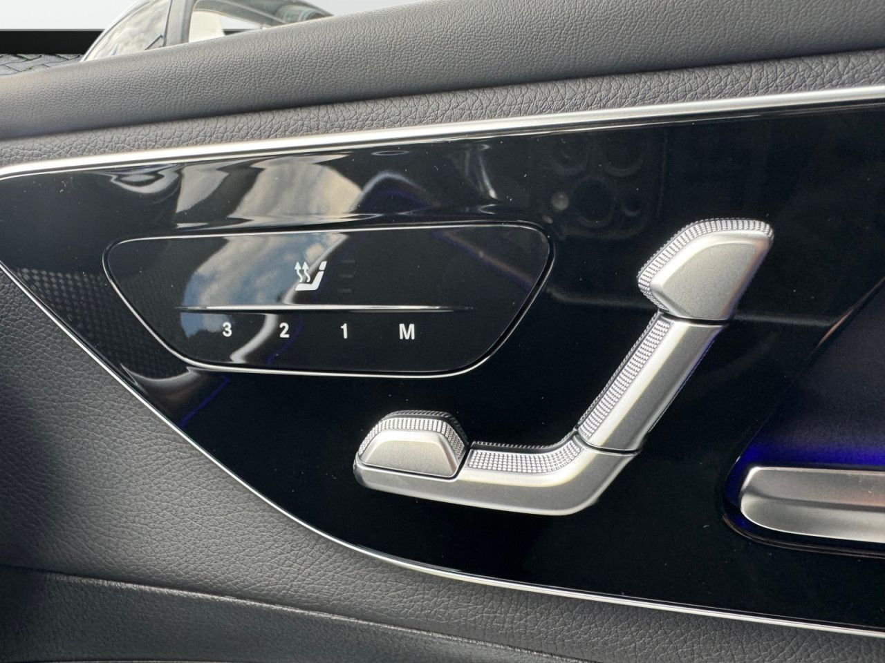 Zdjęcie pojazdu 18 / 24