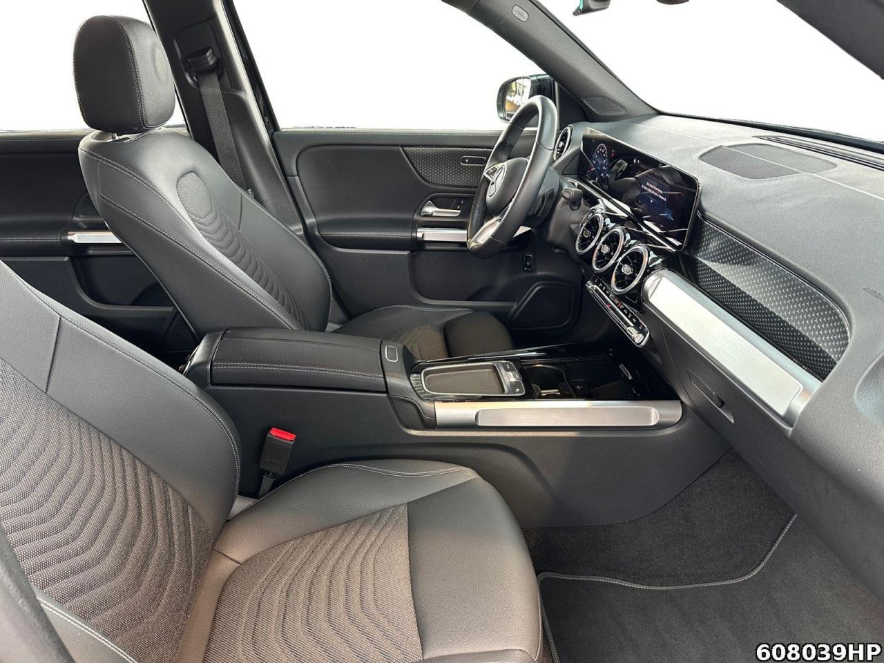 Mercedes-Benz GLB – Bild 14