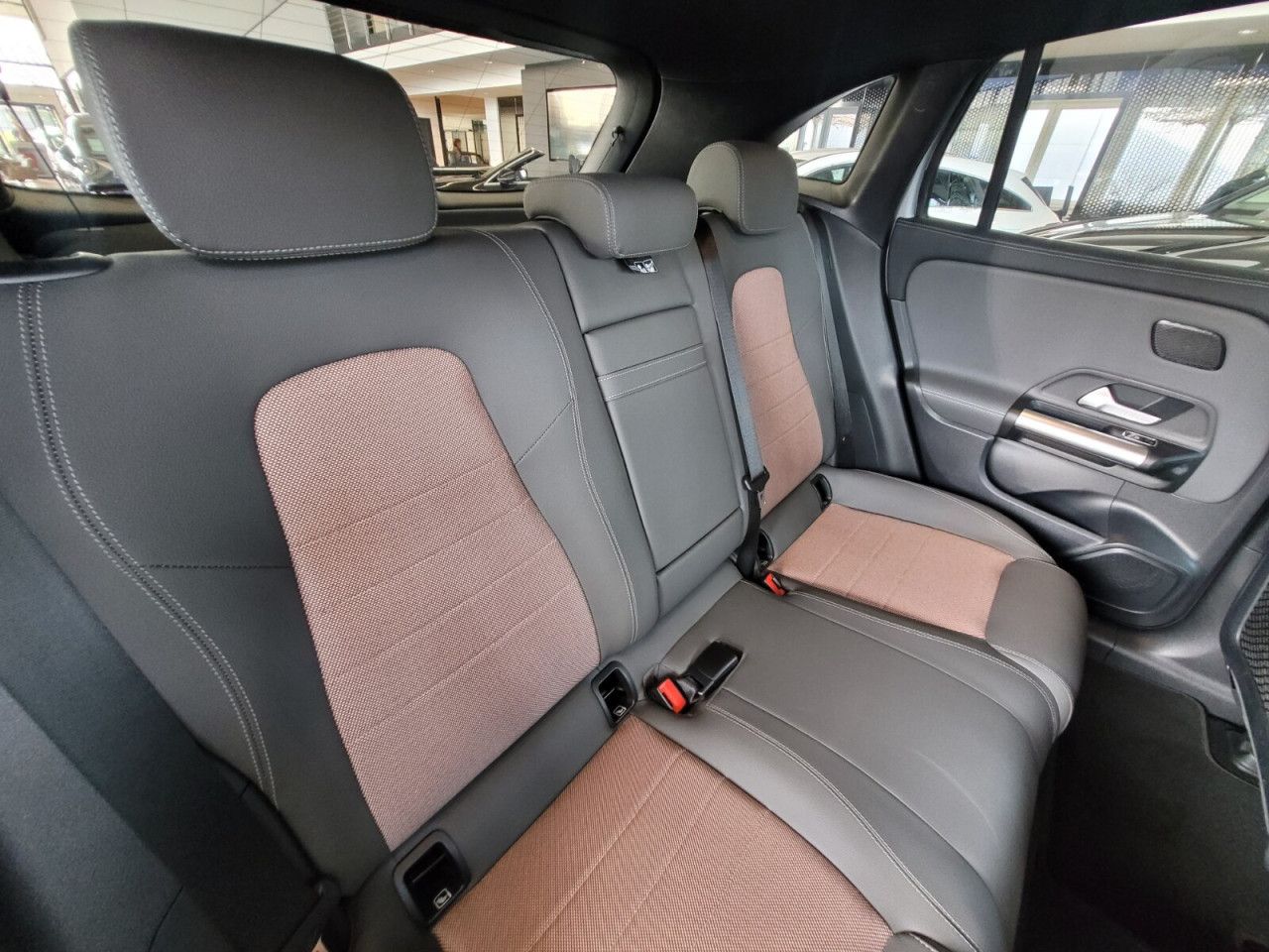 Fahrzeugbild 10 / 15