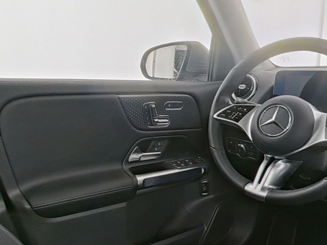 Mercedes-Benz GLB – Bild 9