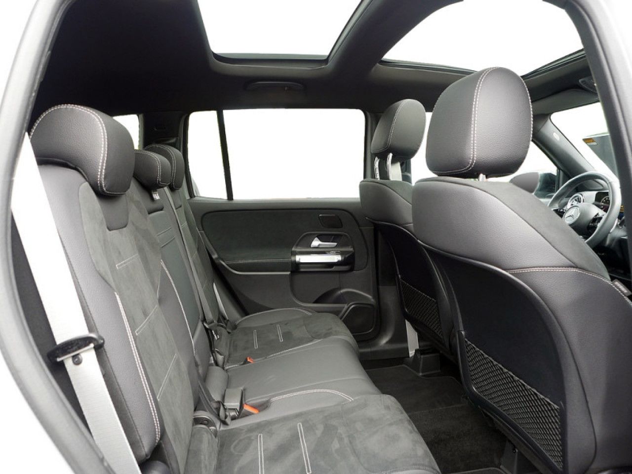Mercedes-Benz GLB – Bild 6