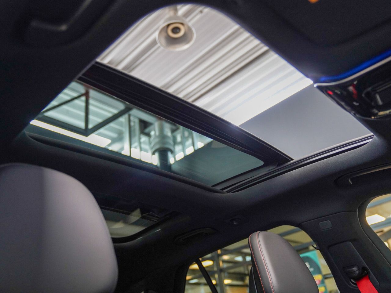 Mercedes-Benz E-Klasse – Bild 10