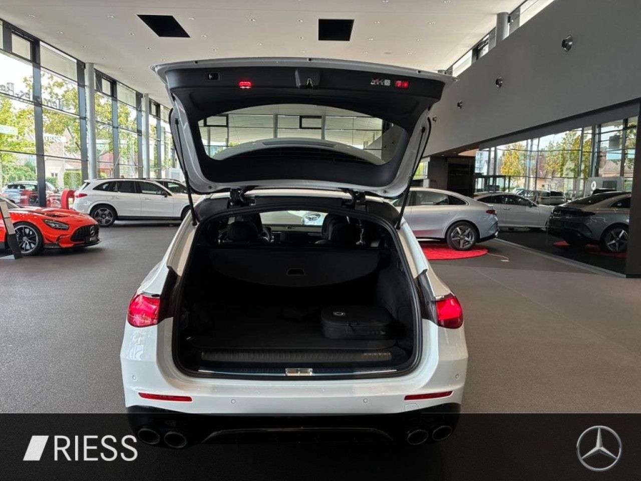 Mercedes-Benz E-Klasse – Bild 18