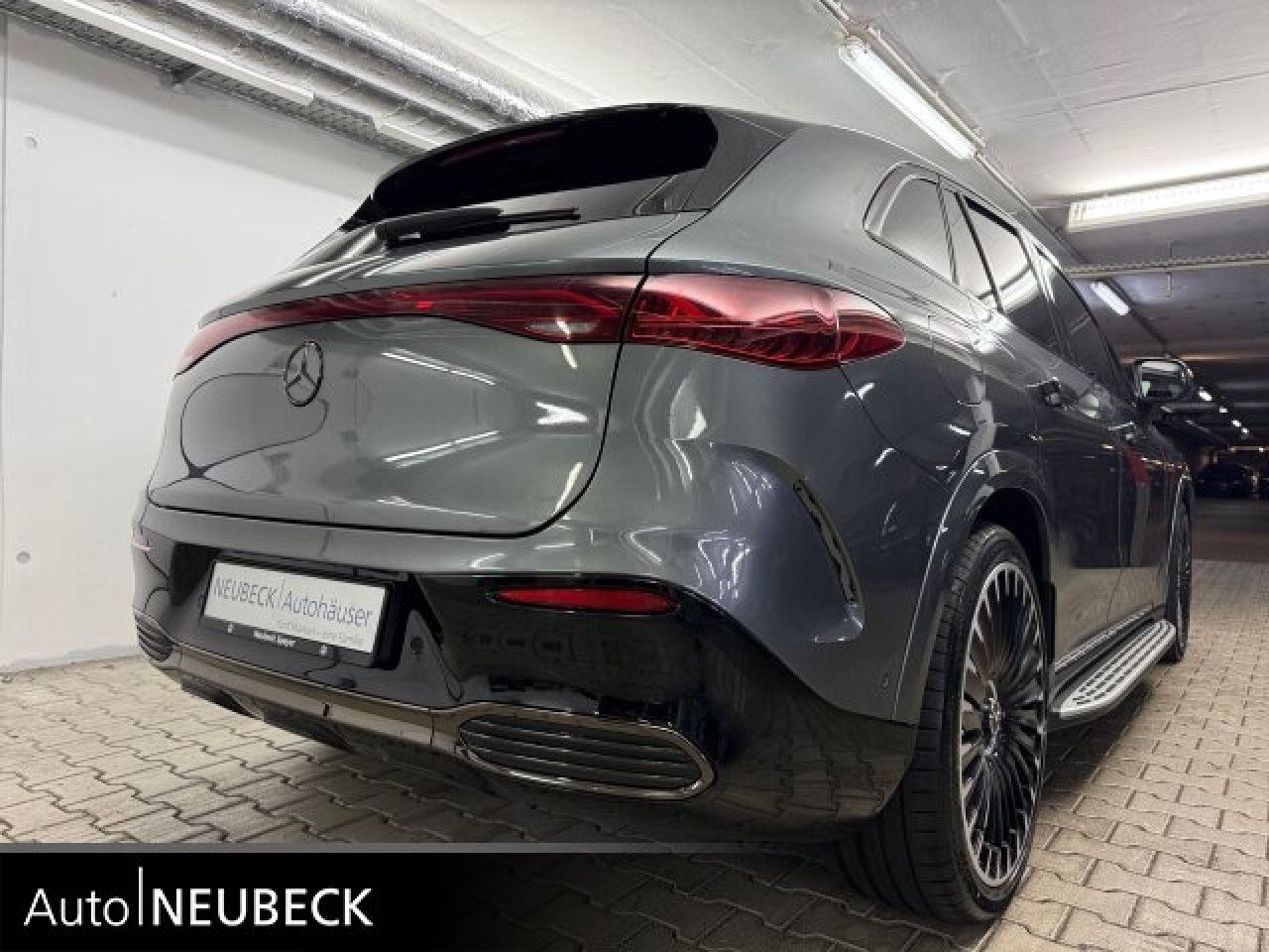 Mercedes-Benz EQE SUV – Bild 21
