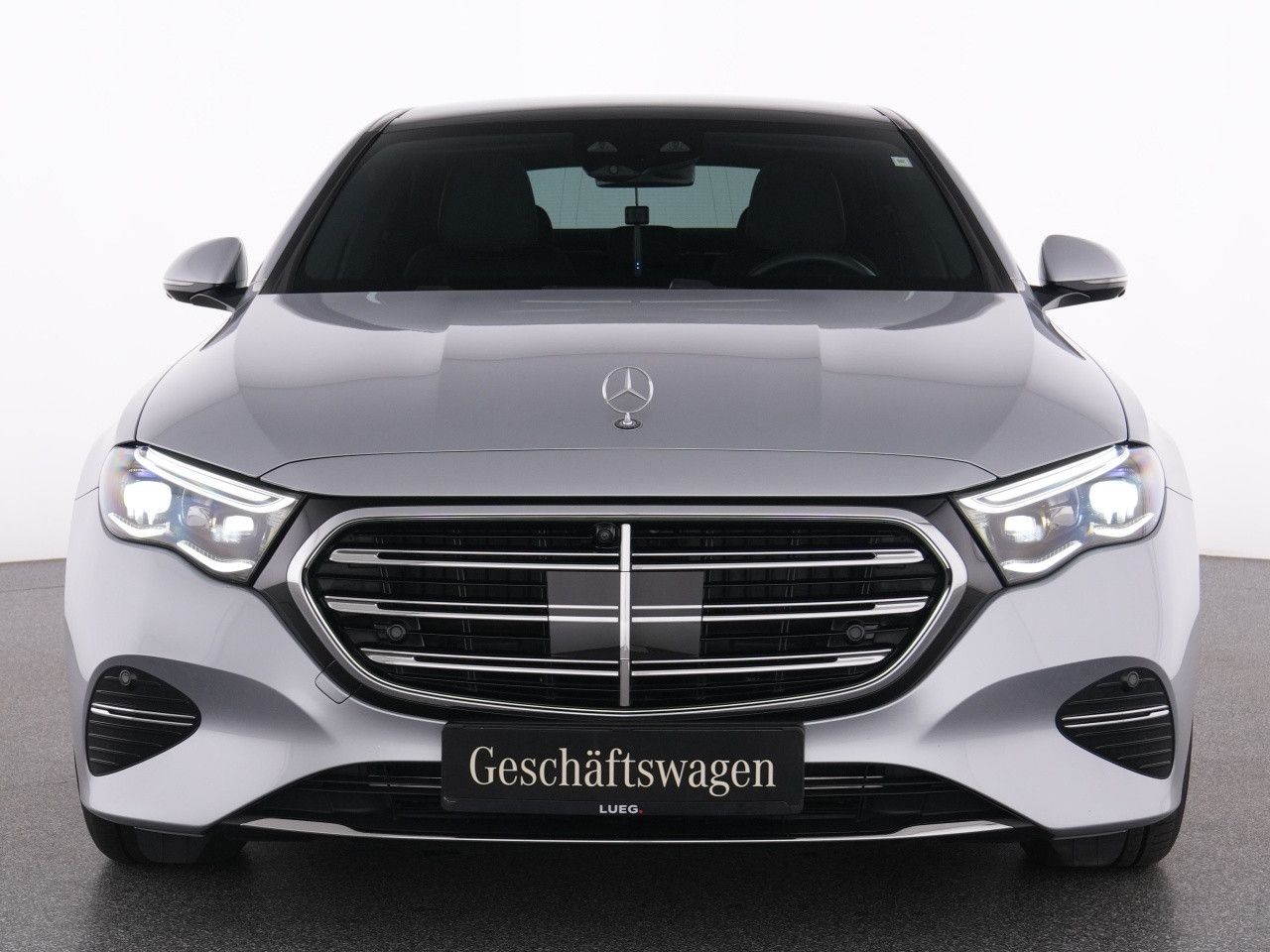 Mercedes-Benz E-Klasse – Bild 14