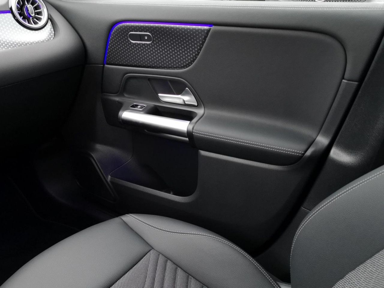 Fahrzeugbild 14 / 19