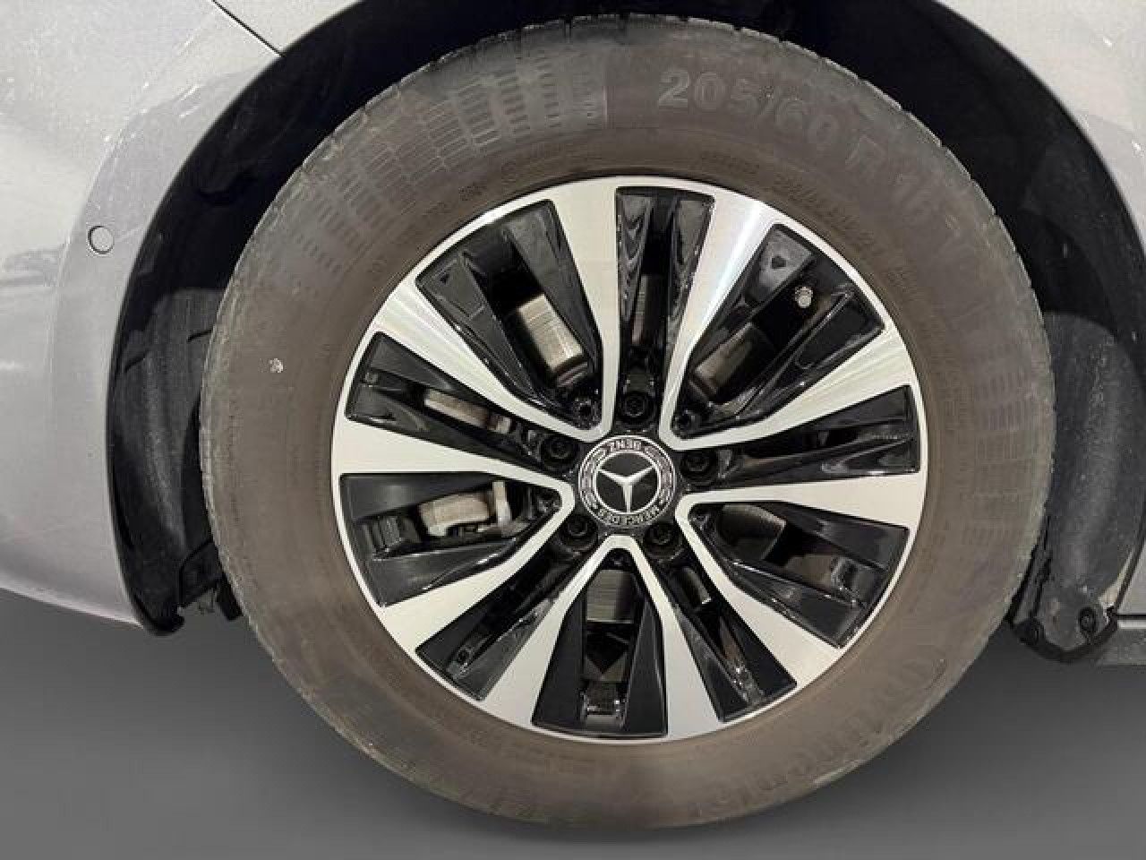 Imagem do veículo 10 / 15