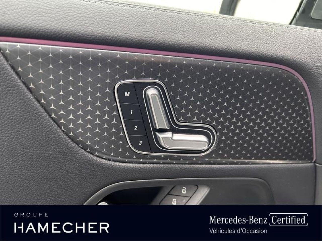 Photo du v&eacute;hicule 13 / 18