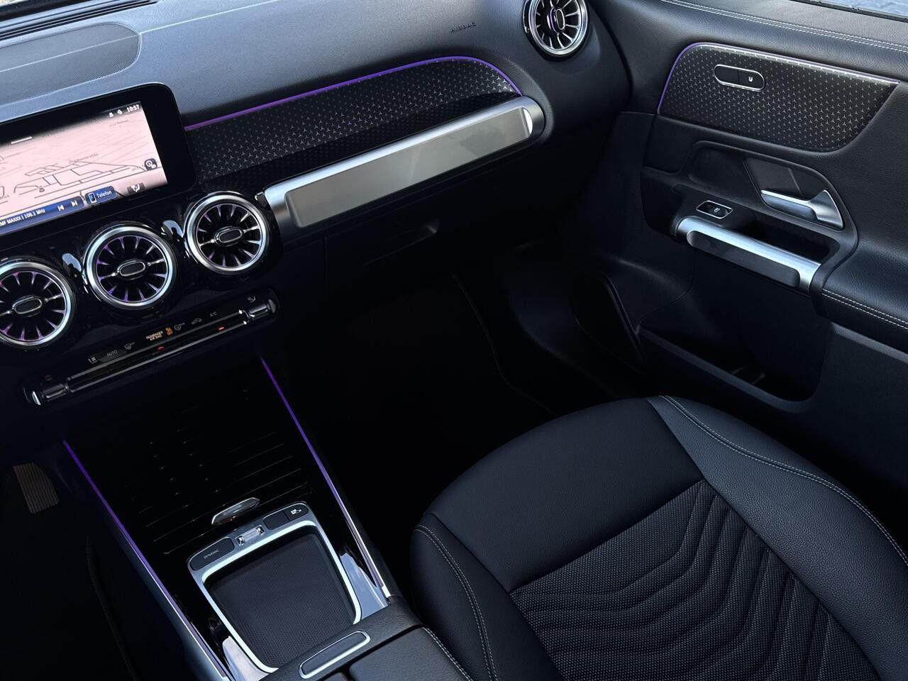 Zdjęcie pojazdu 14 / 18