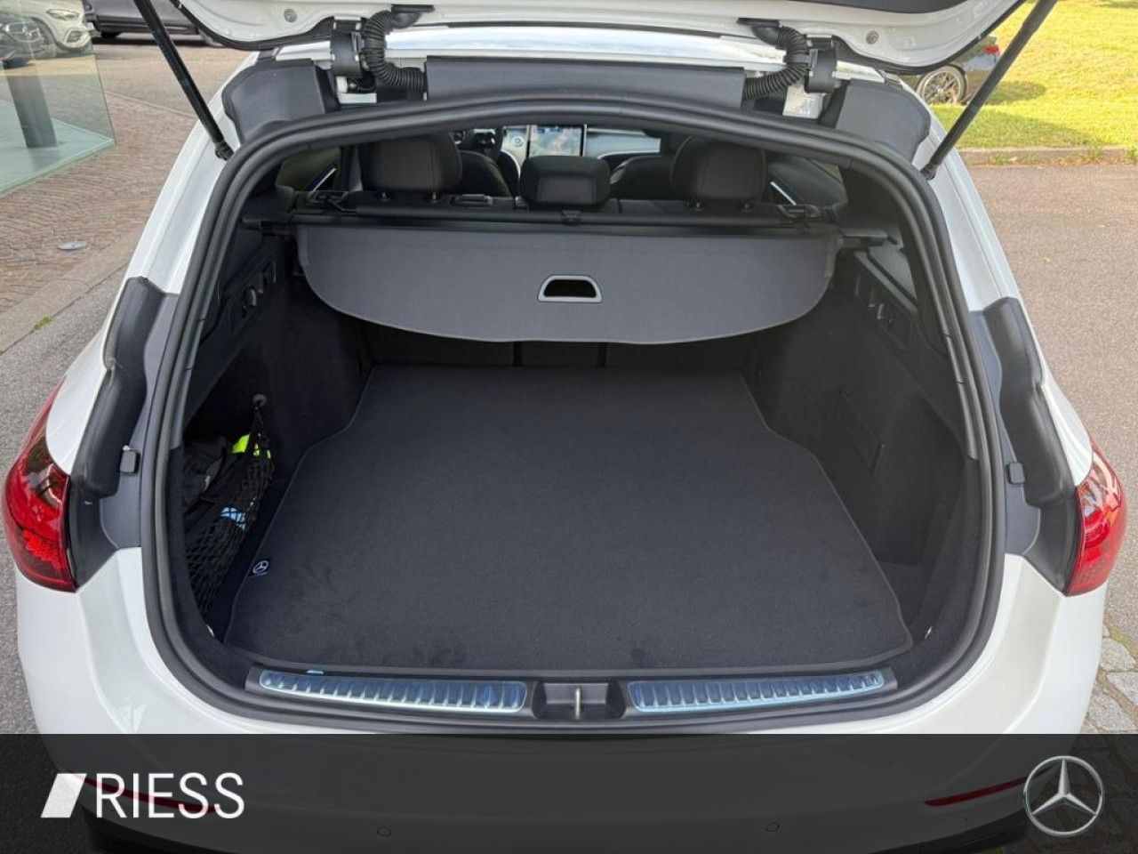 Mercedes-Benz C-Klasse – Bild 14