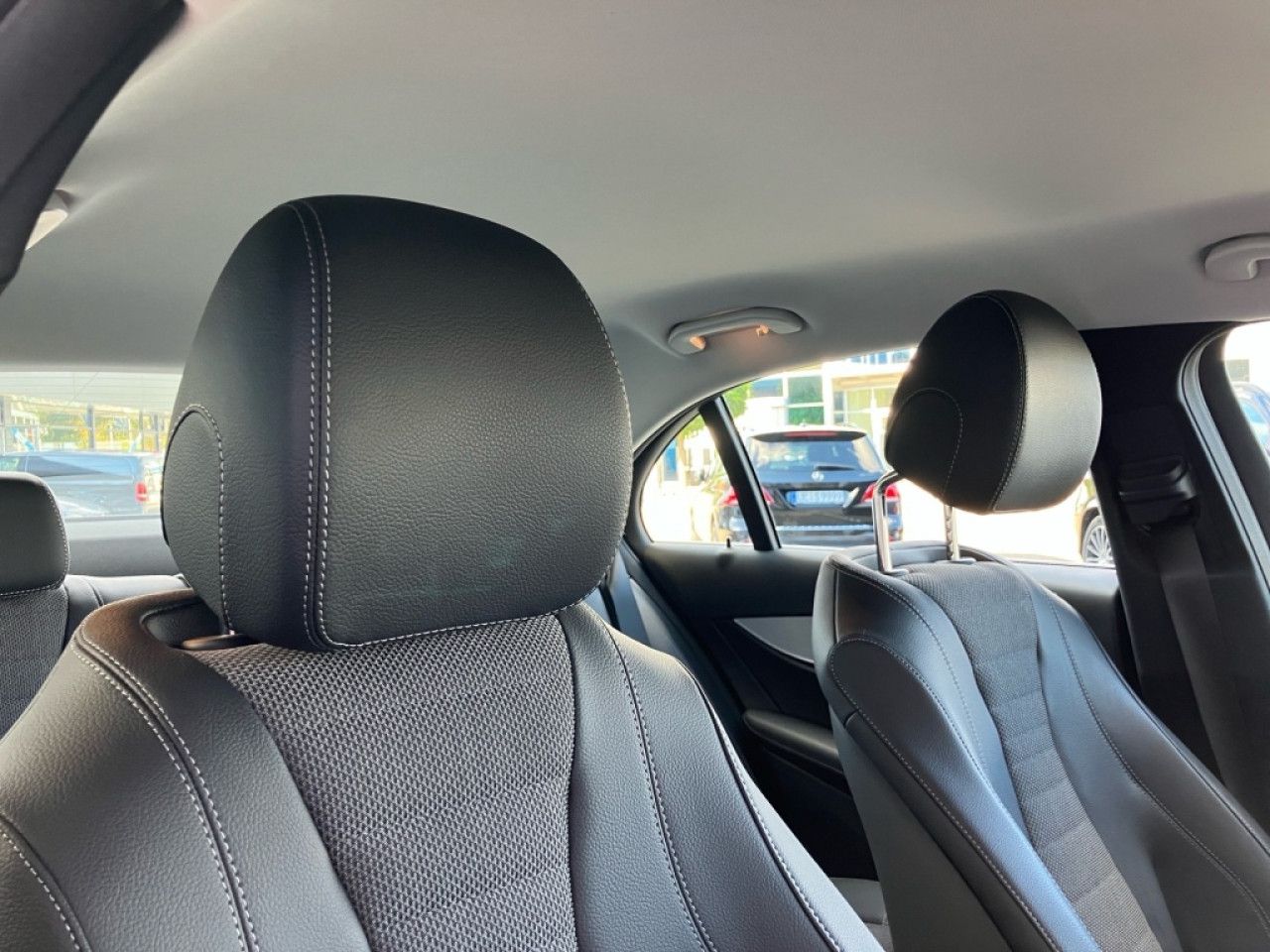 Mercedes-Benz E-Klasse – Bild 18