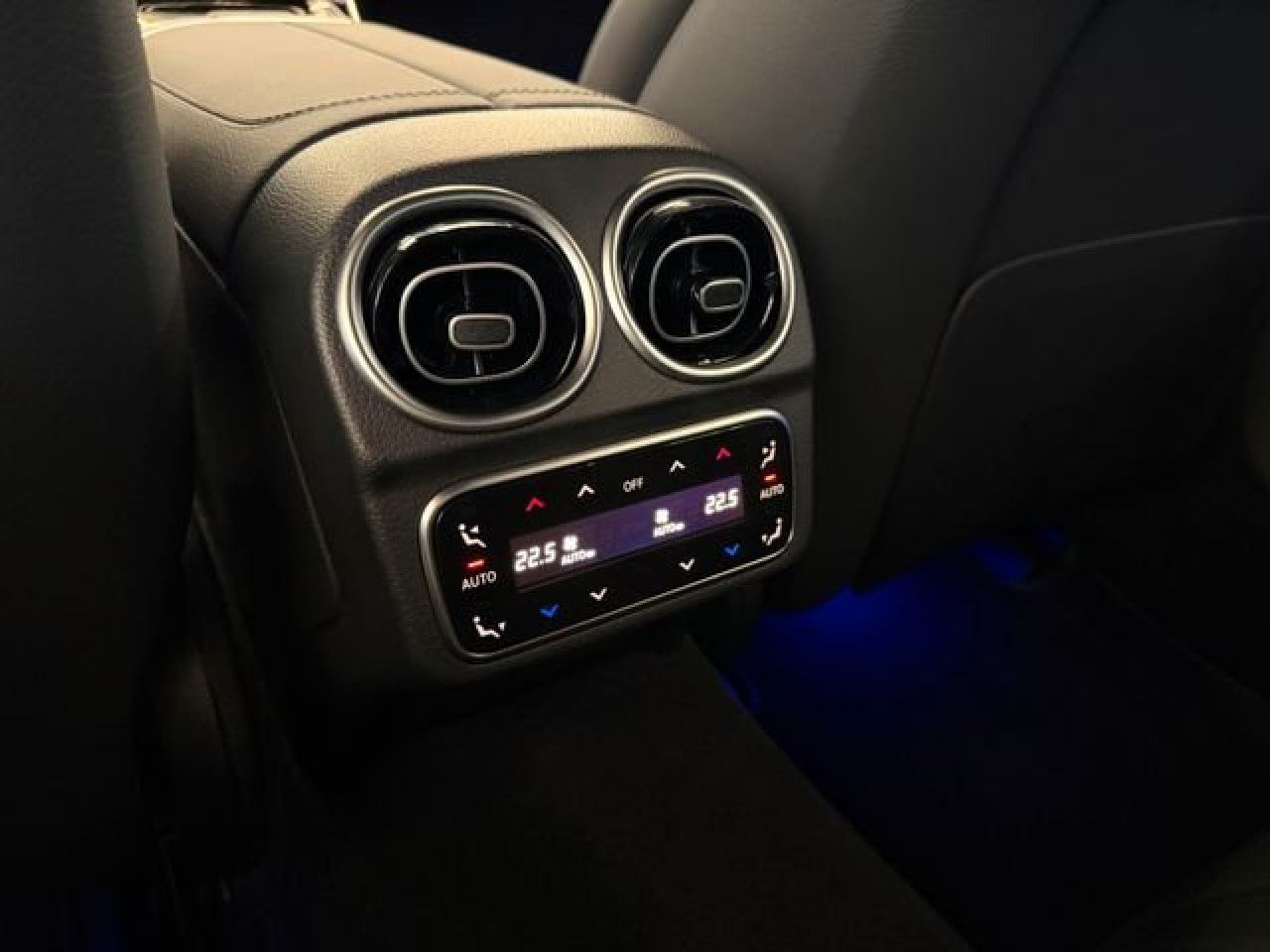 Mercedes-Benz C-Klasse – Bild 32