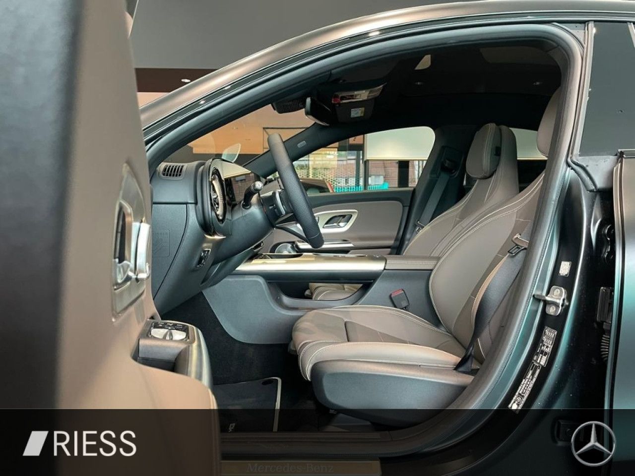 Mercedes-Benz CLA – Bild 2