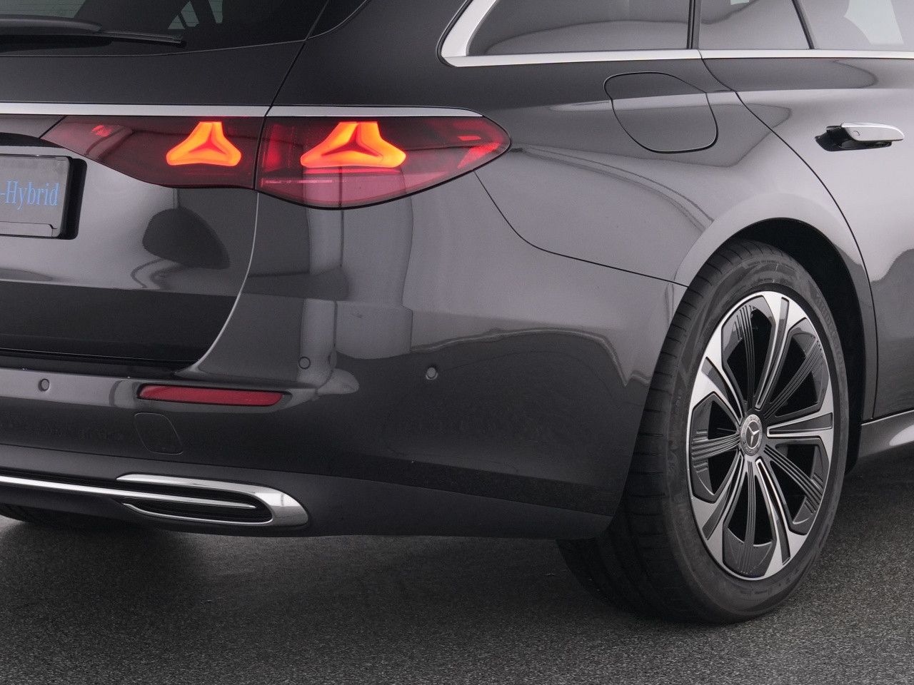 Mercedes-Benz E-Klasse – Bild 9