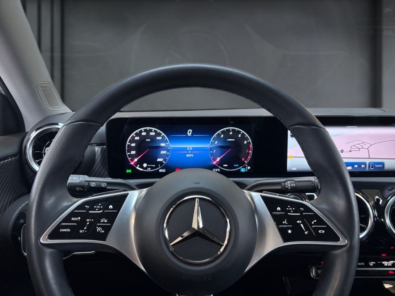 Mercedes-Benz A-Klasse – Bild 8