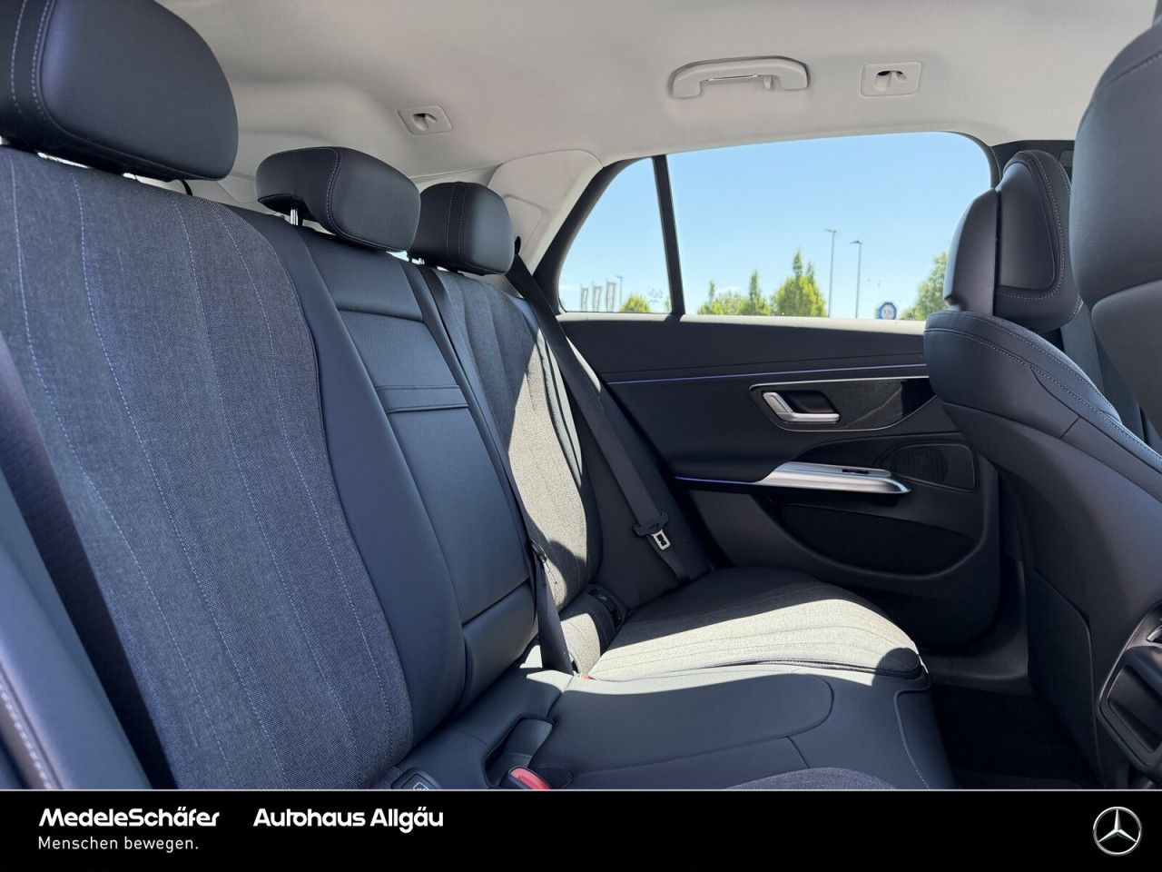 Mercedes-Benz E-Klasse – Bild 9
