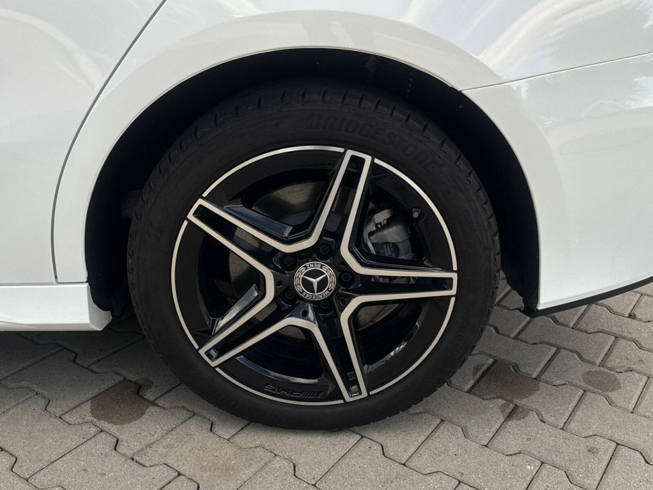 Zdjęcie pojazdu 4 / 22