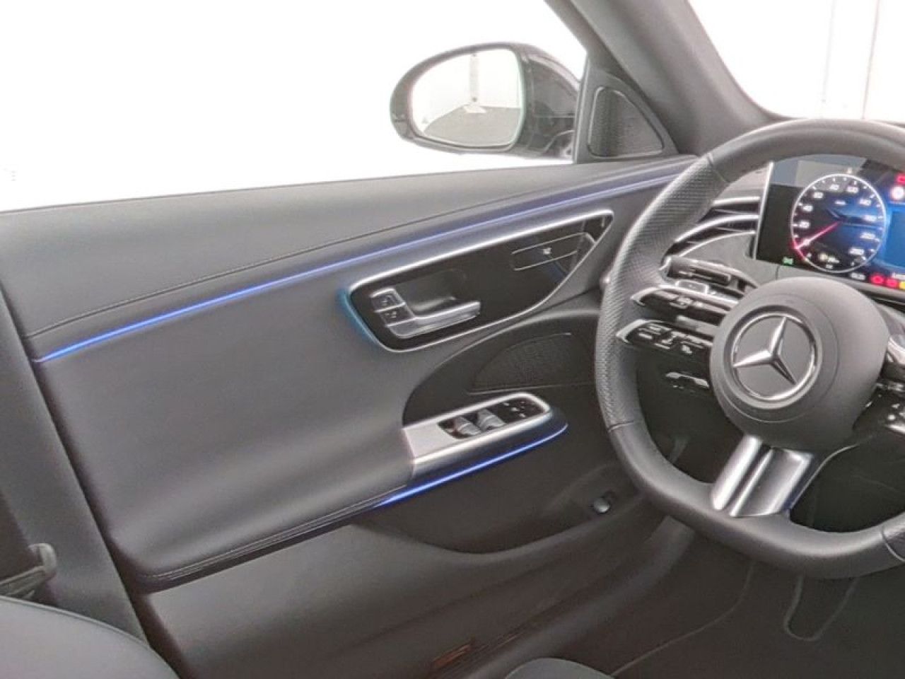 Mercedes-Benz E-Klasse – Bild 8