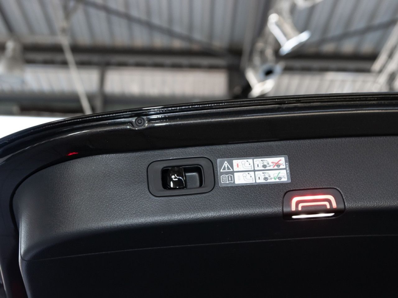 Mercedes-Benz C-Klasse – Bild 8