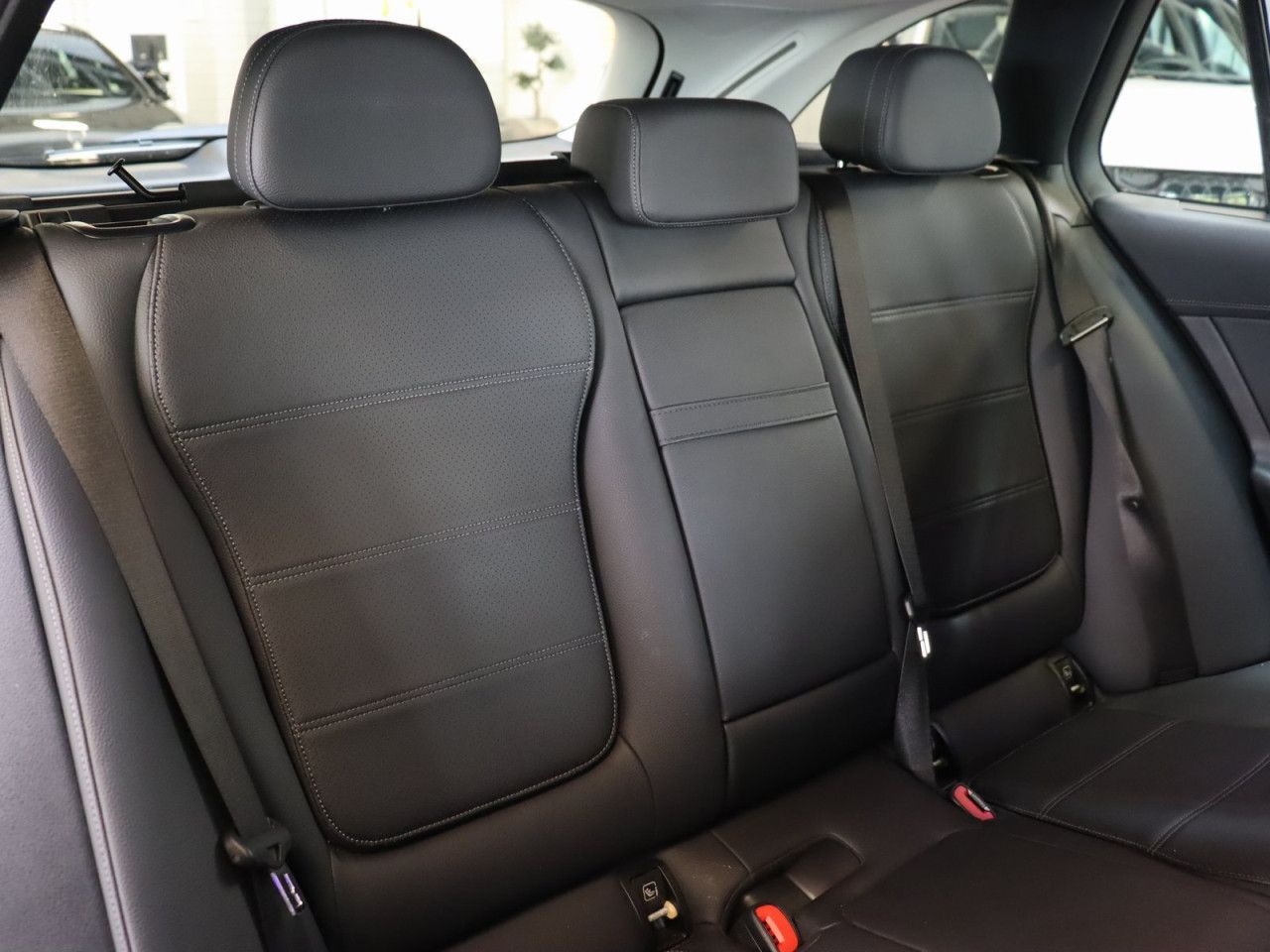 Mercedes-Benz C-Klasse – Bild 25