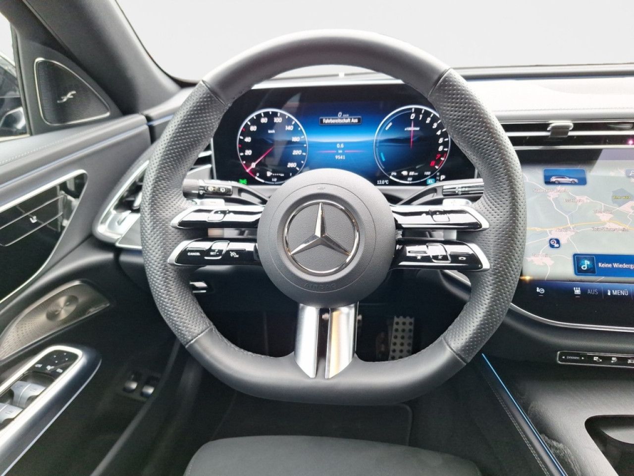 Mercedes-Benz E-Klasse – Bild 12