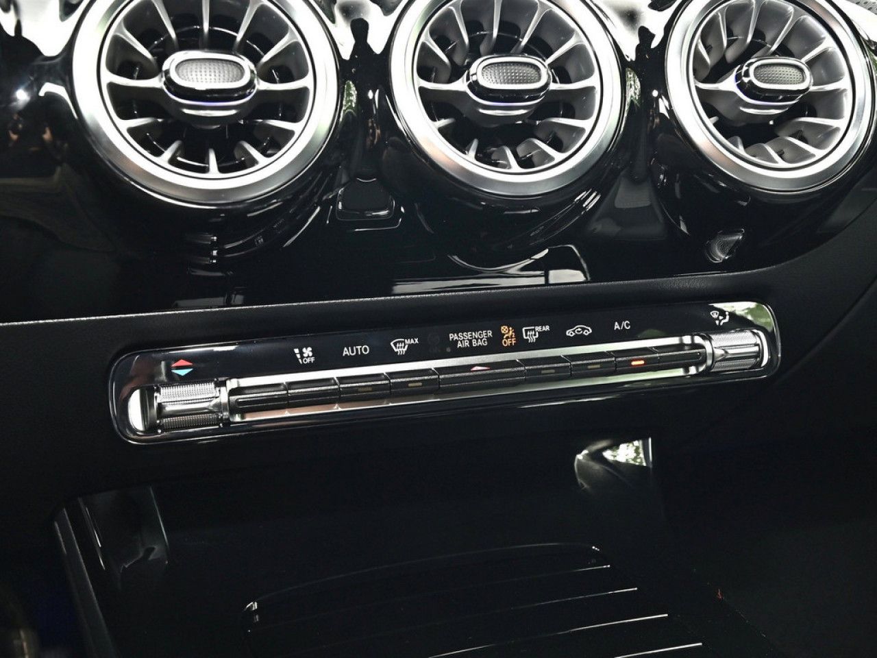 Mercedes-Benz A-Klasse – Bild 11