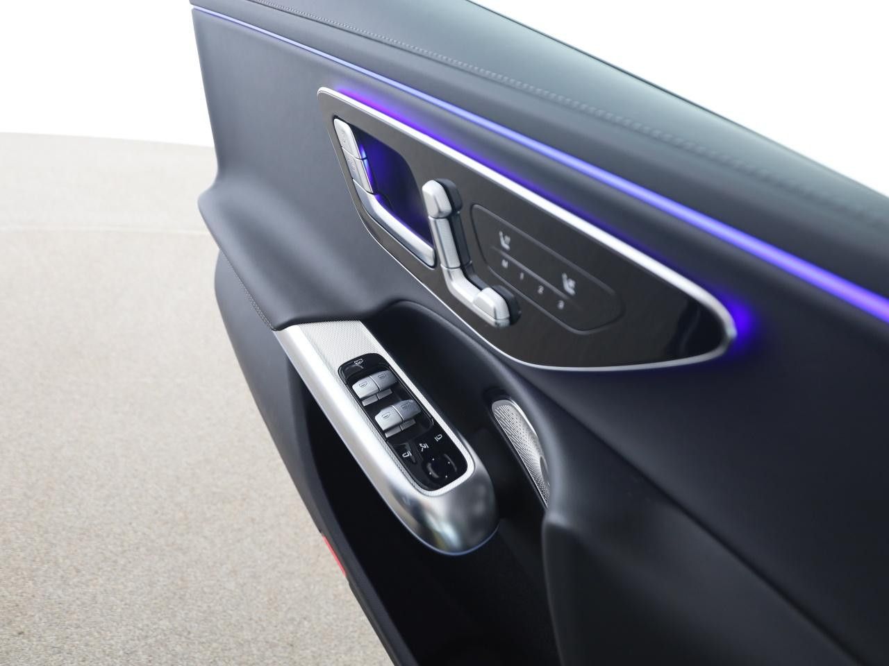 Mercedes-Benz E-Klasse – Bild 13