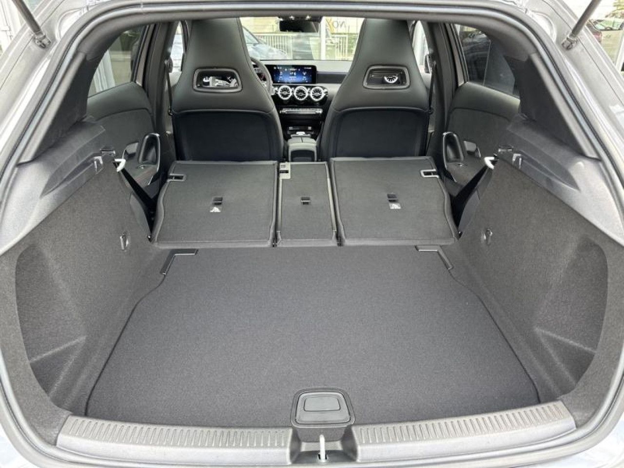 Photo du v&eacute;hicule 17 / 18