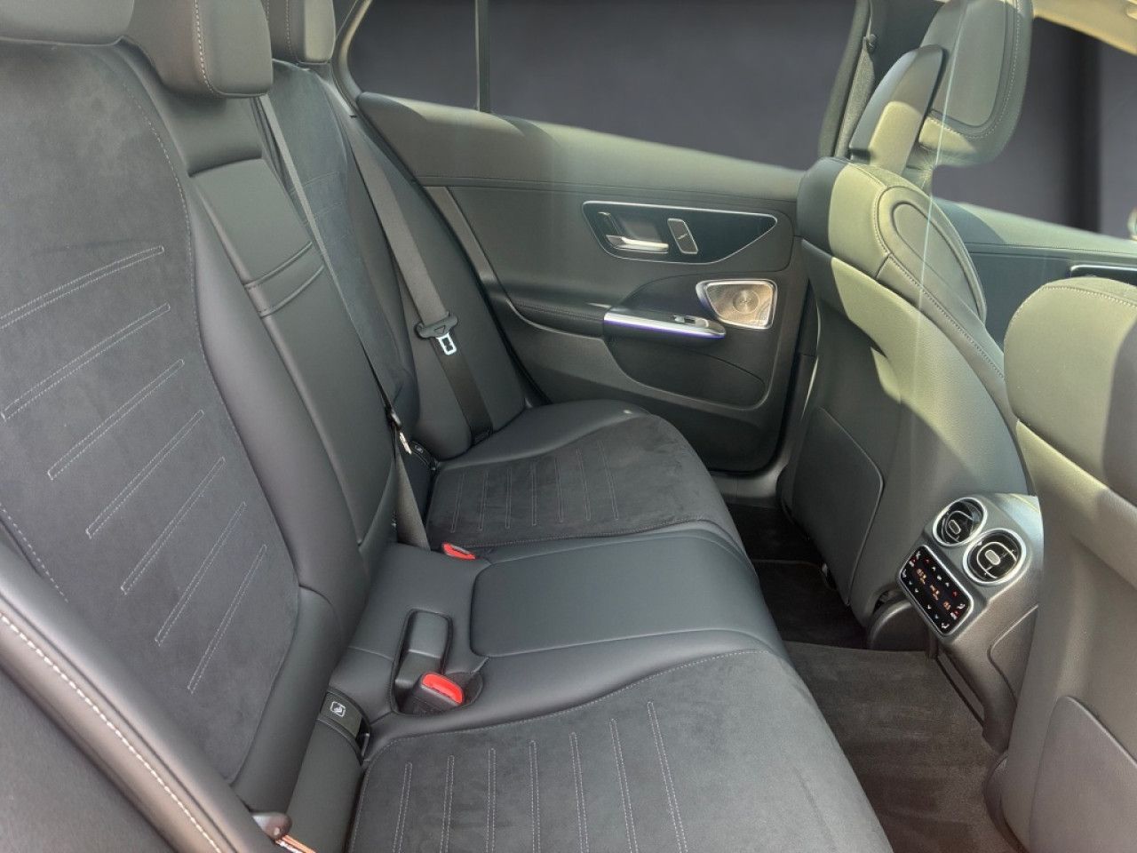 Mercedes-Benz C-Klasse – Bild 14