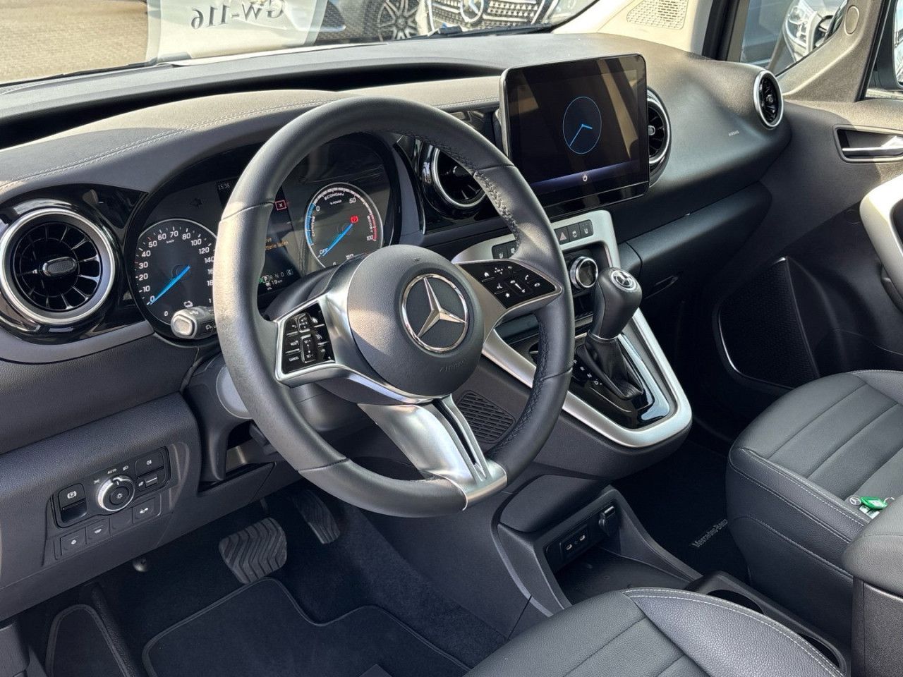 Mercedes-Benz EQT – Bild 10