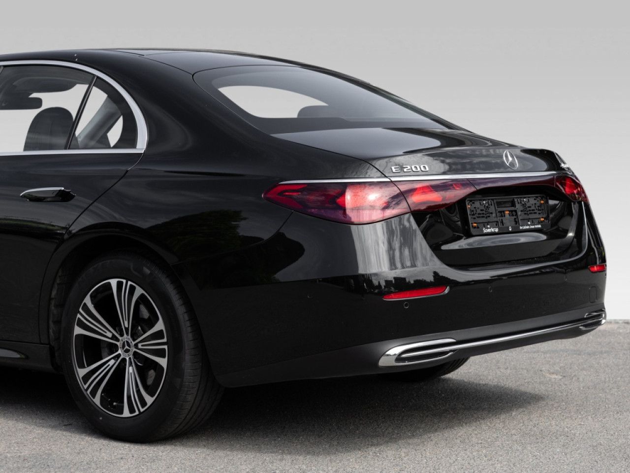Mercedes-Benz E-Klasse – Bild 20