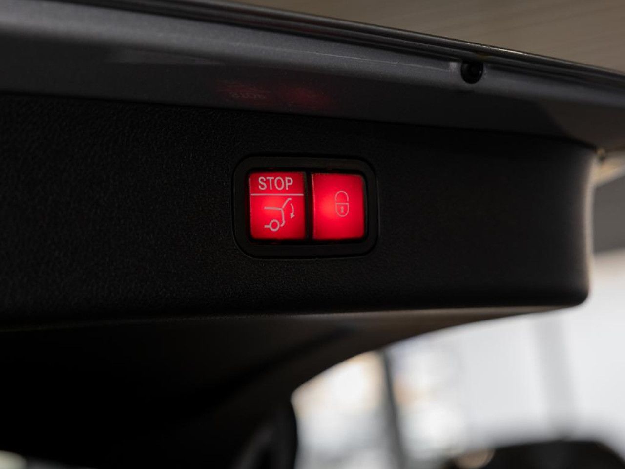 Mercedes-Benz E-Klasse – Bild 23