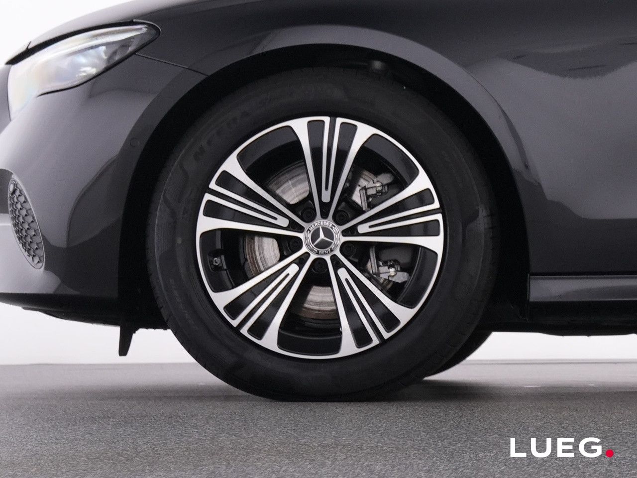 Mercedes-Benz E-Klasse – Bild 19