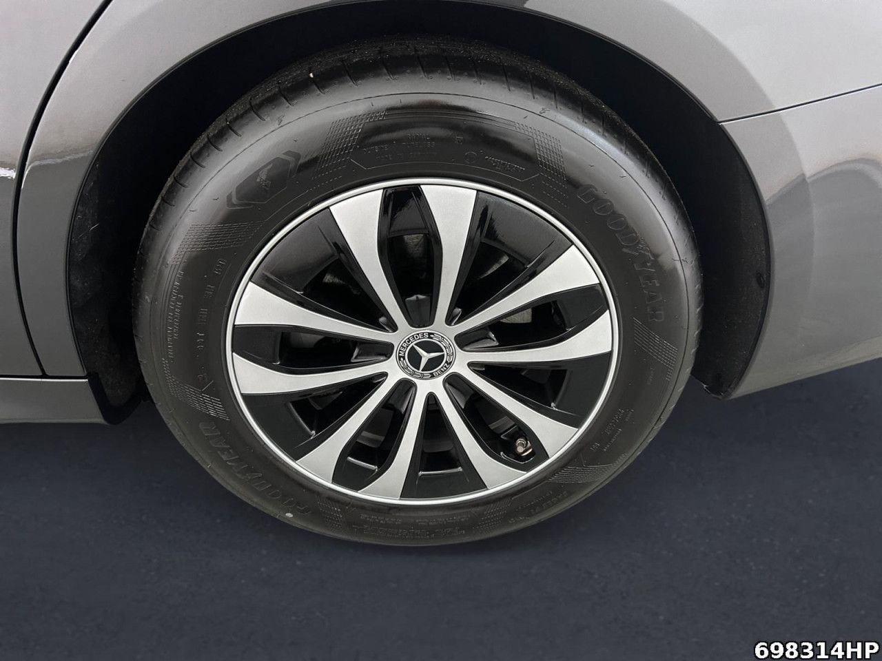 Mercedes-Benz E-Klasse – Bild 5