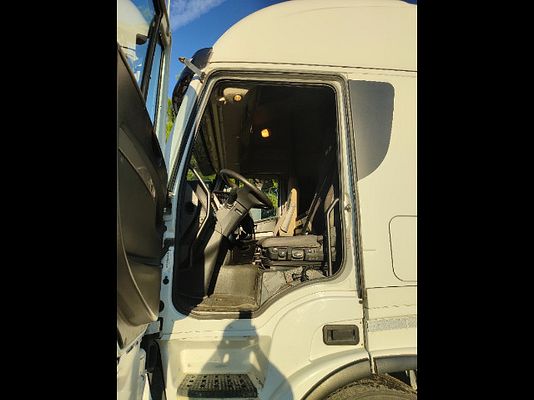 Vehicle image 15 / 15