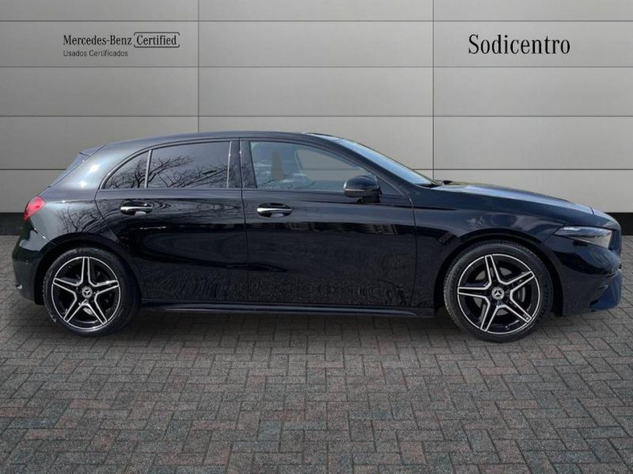 Imagem do ve&iacute;culo 7 / 20