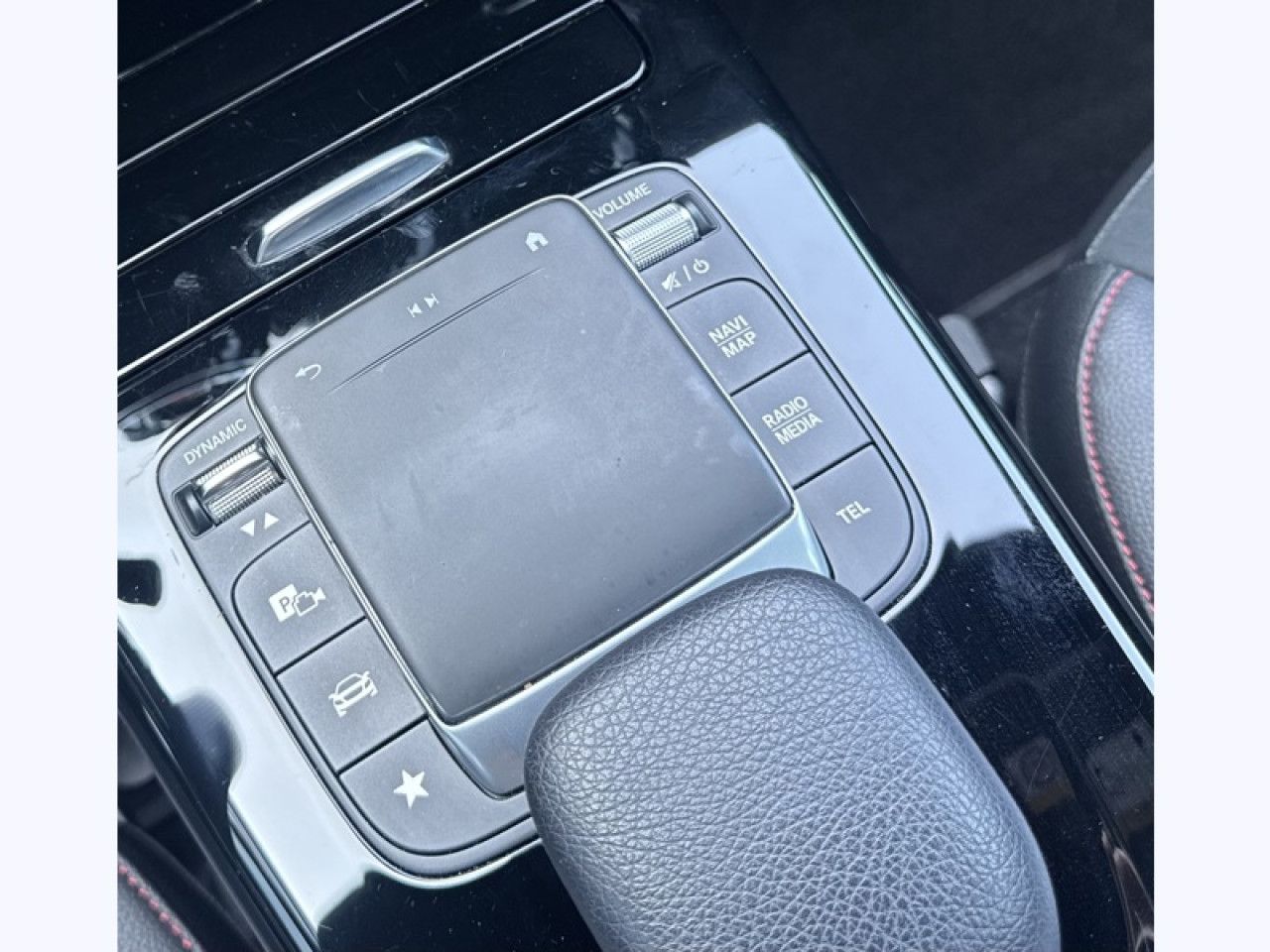 Photo du v&eacute;hicule 18 / 18