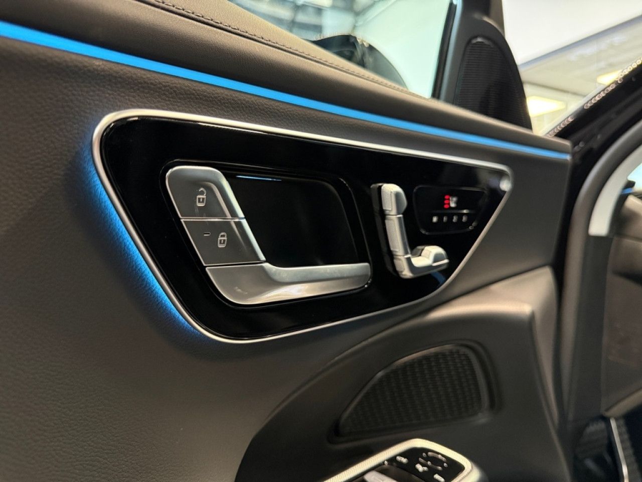Mercedes-Benz E-Klasse – Bild 24