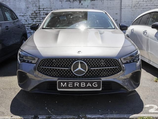 Mercedes-Benz CLA 180