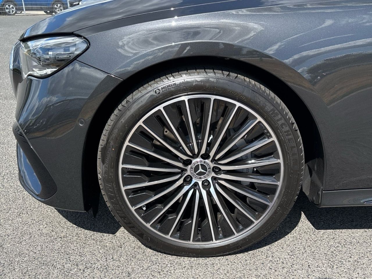 Mercedes-Benz E-Klasse – Bild 7
