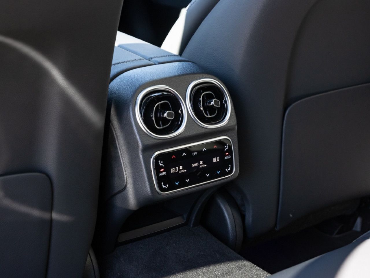Mercedes-Benz C-Klasse – Bild 12