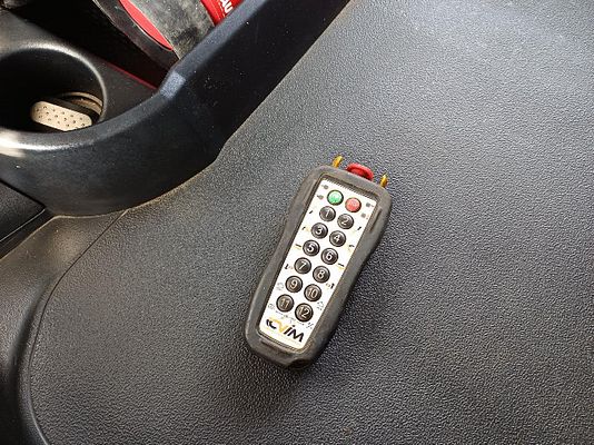 Vehicle image 8 / 11