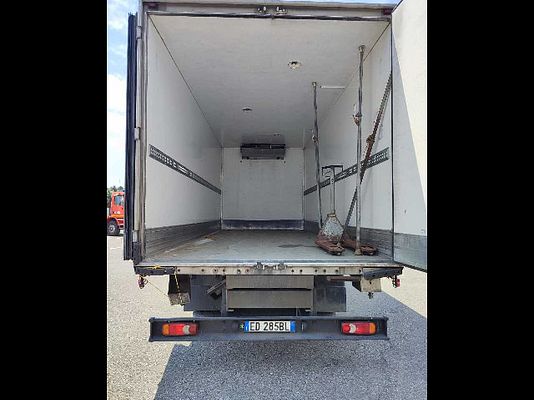 Vehicle image 7 / 10