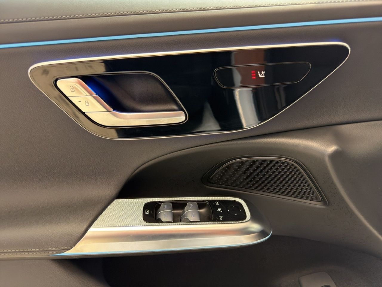 Mercedes-Benz E-Klasse – Bild 6