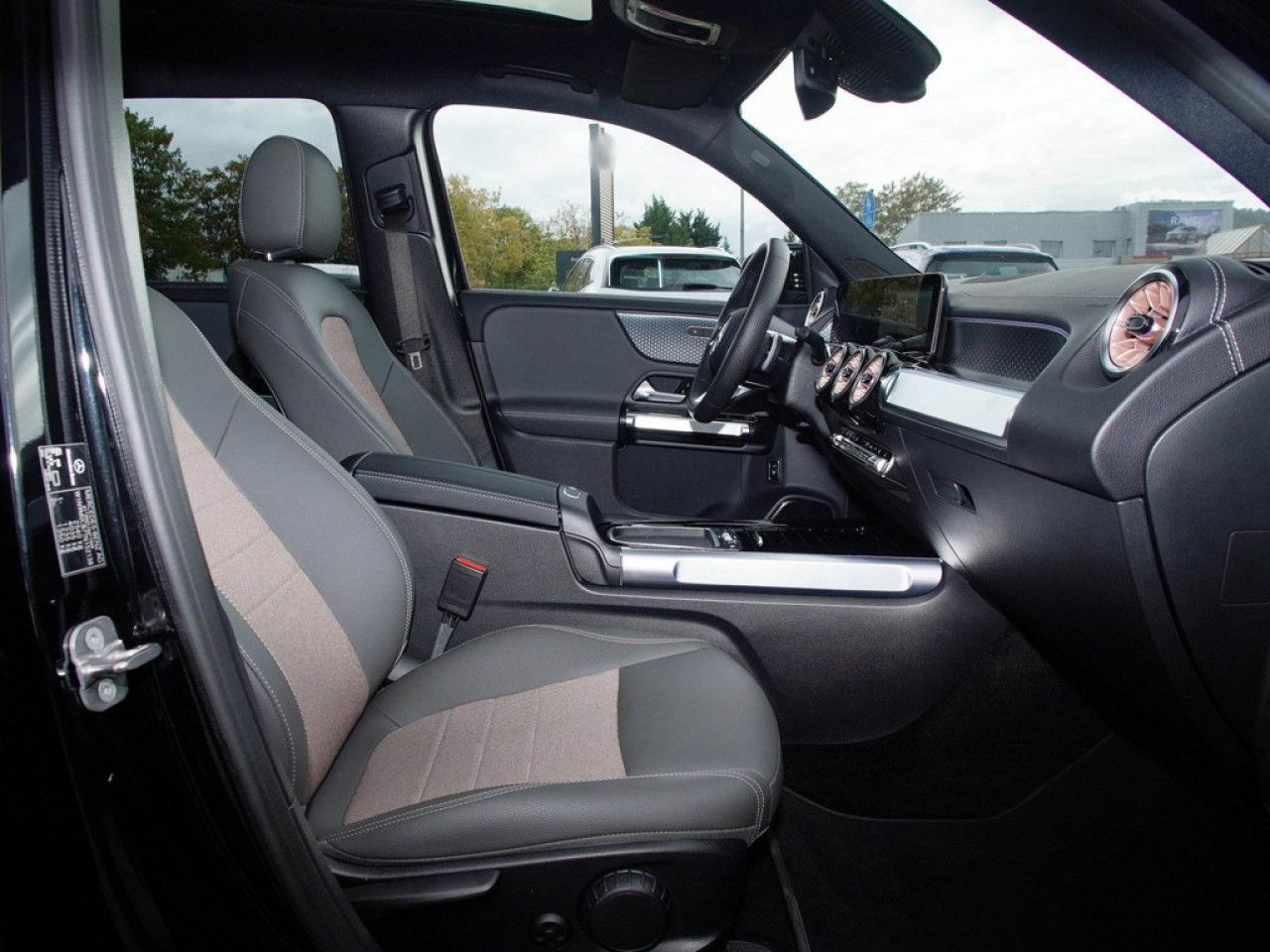 Mercedes-Benz EQB – Bild 5