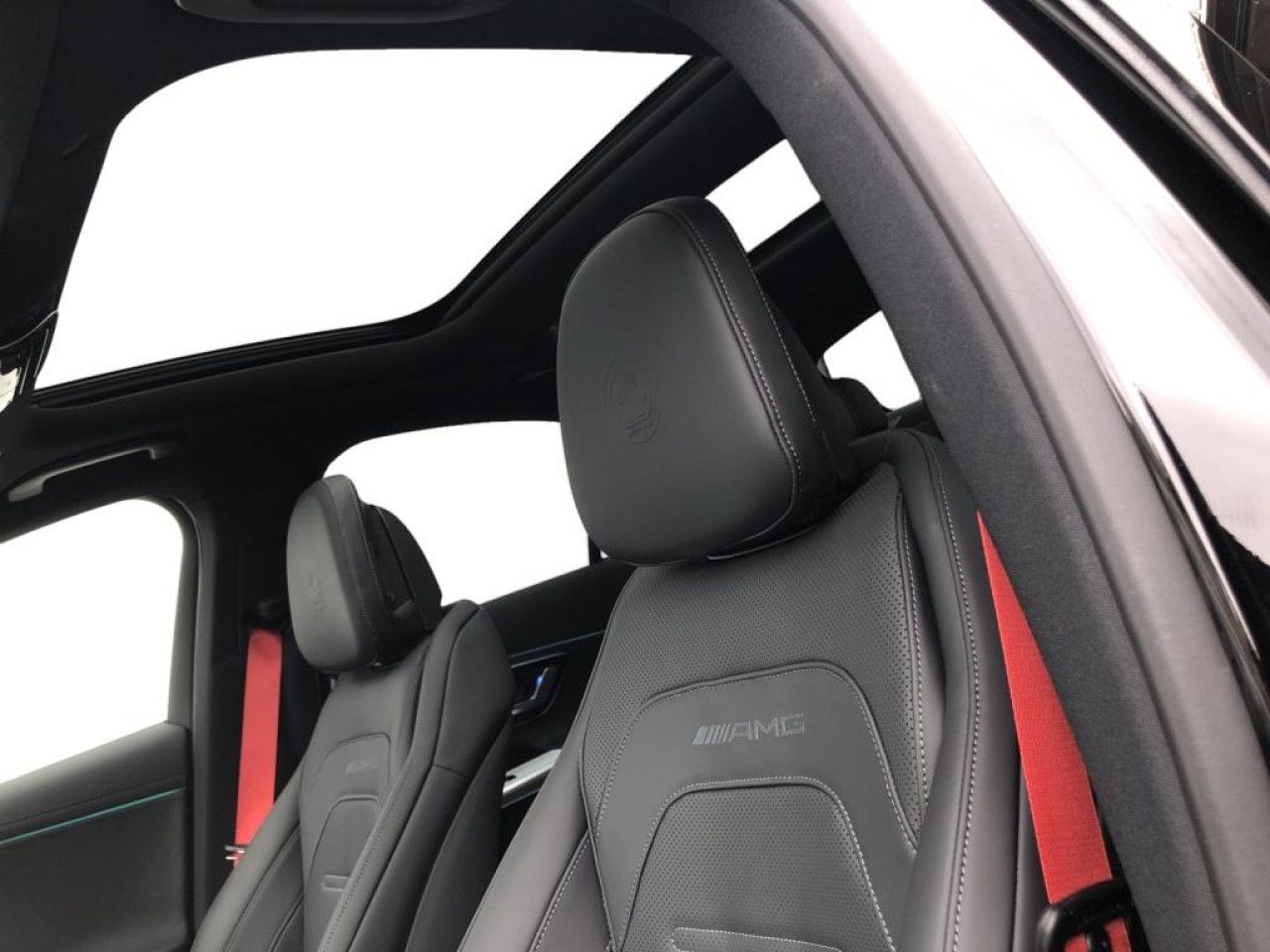 Mercedes-Benz E-Klasse – Bild 13