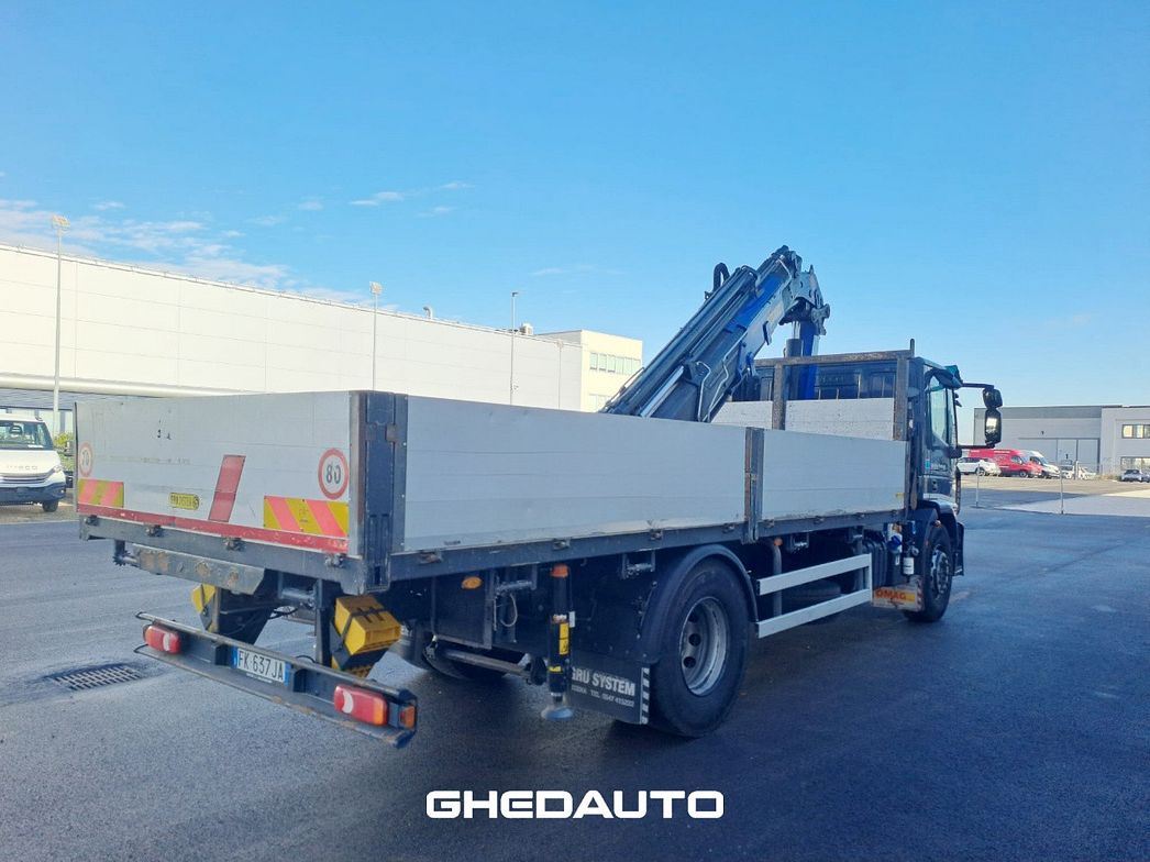 IVECO | EUROCARGO 180E28 CON GRU PM E CASSONE FISSO