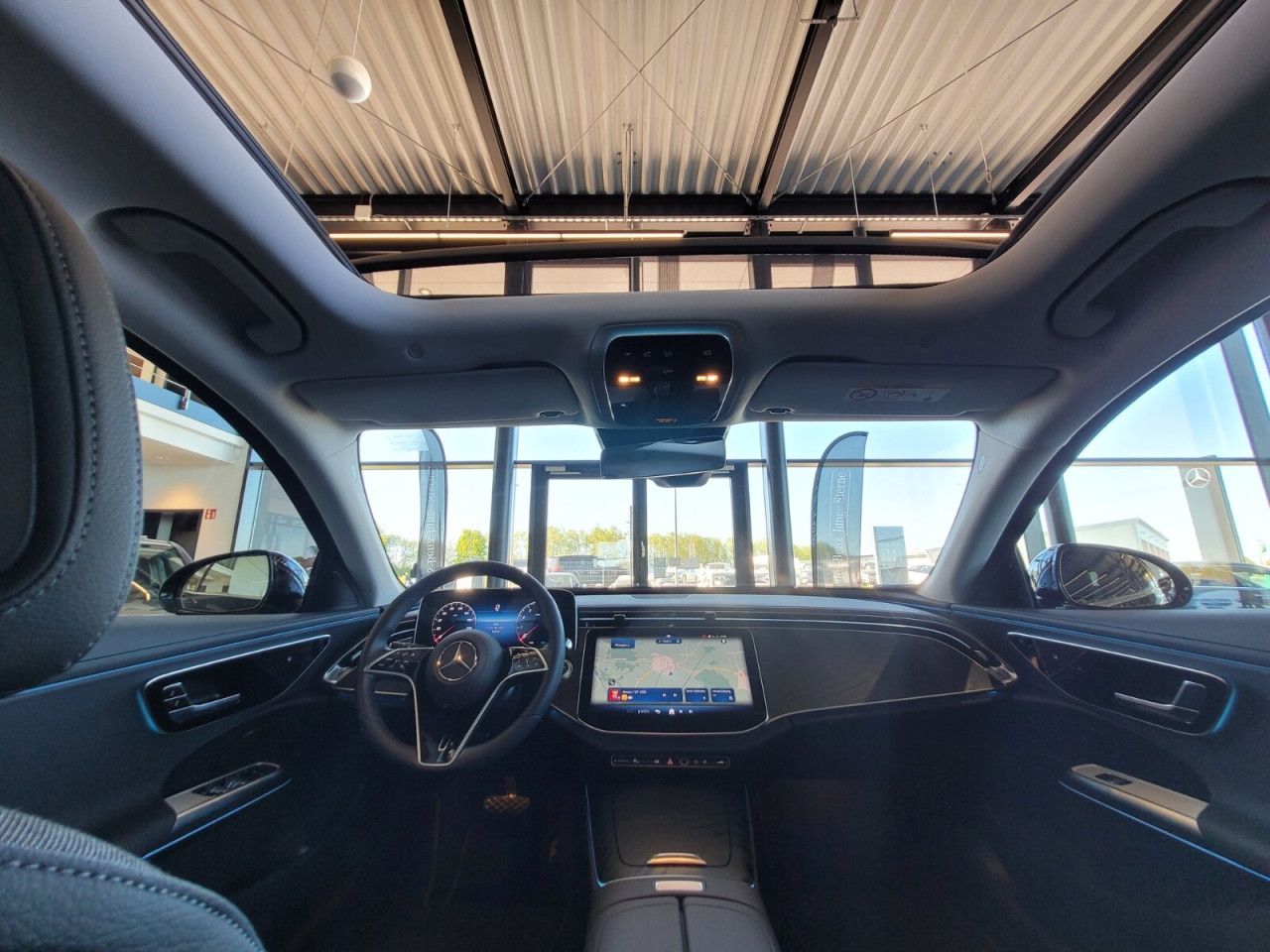 Mercedes-Benz E-Klasse – Bild 25